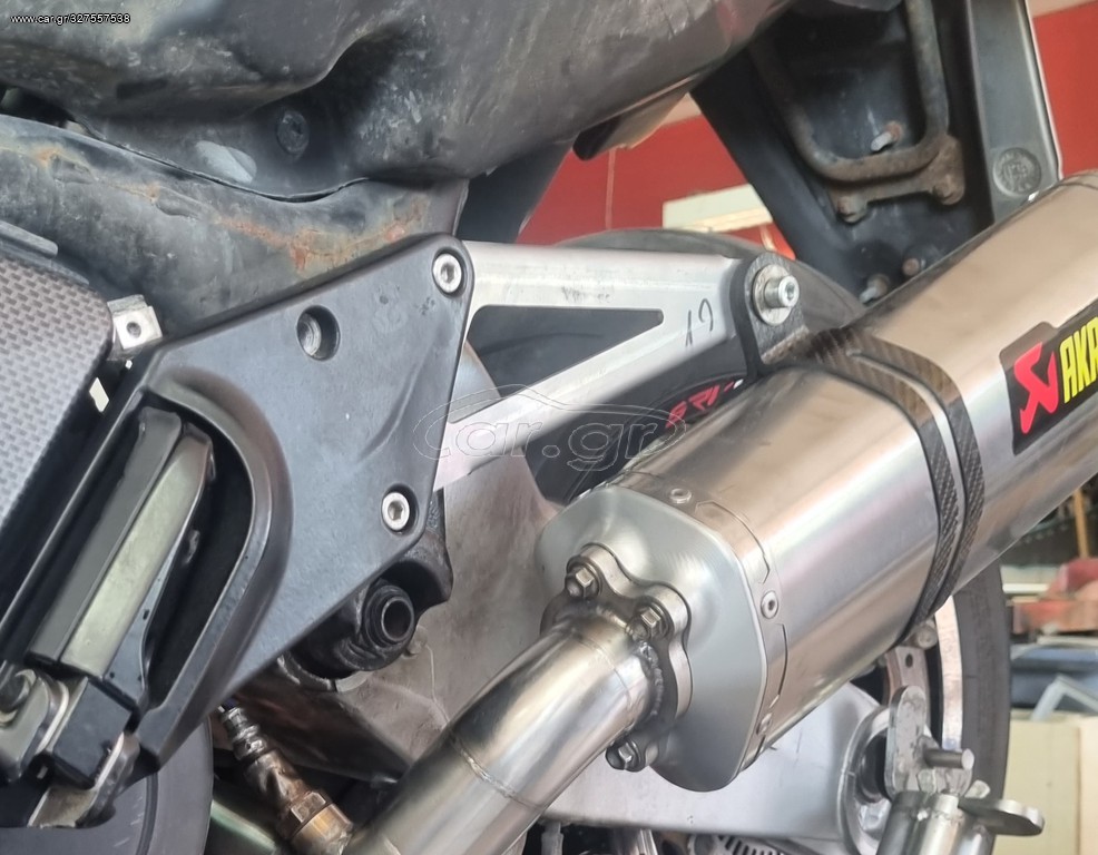 Βάση aftermarket τελικού εξάτμισης Gilera GP800 - Image 2