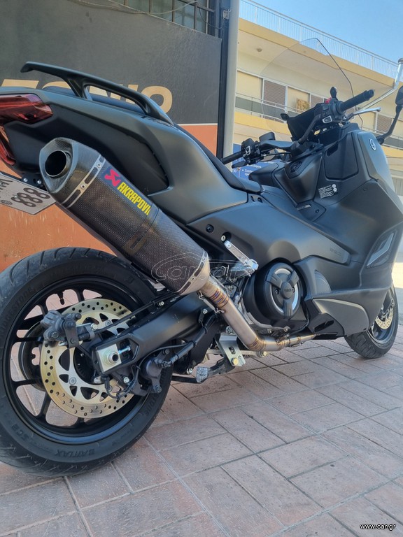 Yamaha Tmax 560 akrapovic Carbon + titanium Headers - Image 2